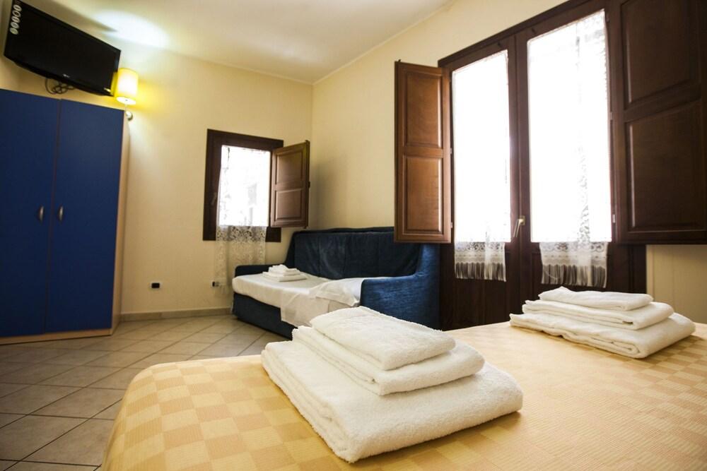 Residence Cortile Merce Trapani Buitenkant foto