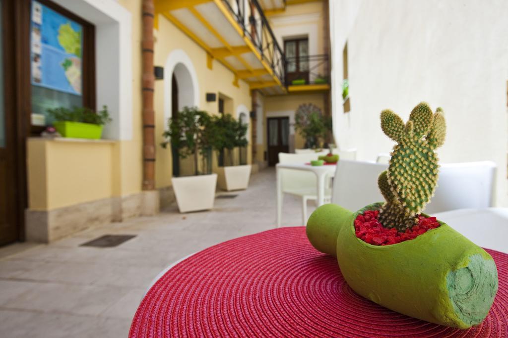 Residence Cortile Merce Trapani Buitenkant foto
